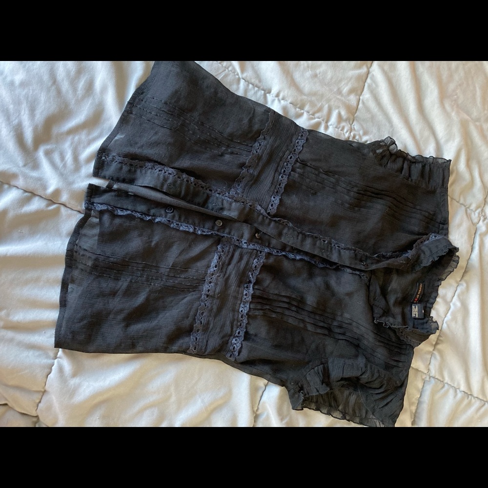 Sheer cap sleeve button-up